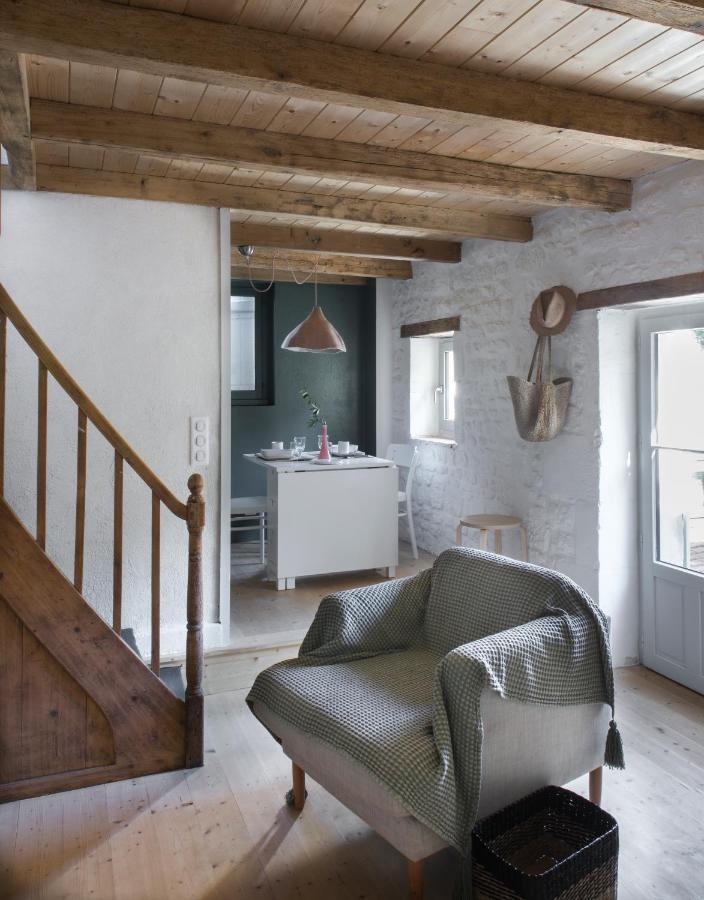 Gite Du Presbytere Port D'Envaux, Ravissante Maison De Charme المظهر الخارجي الصورة