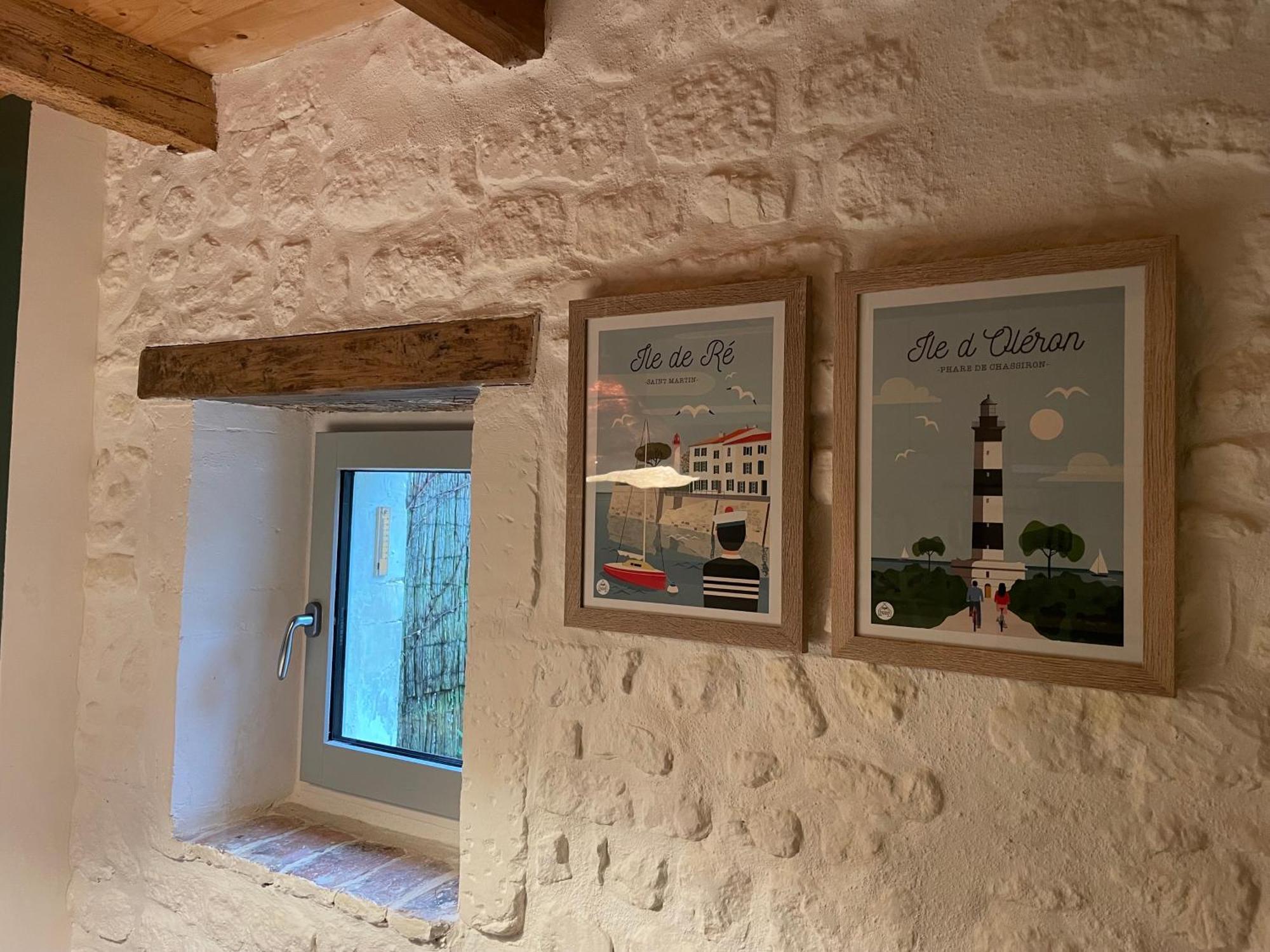 Gite Du Presbytere Port D'Envaux, Ravissante Maison De Charme المظهر الخارجي الصورة